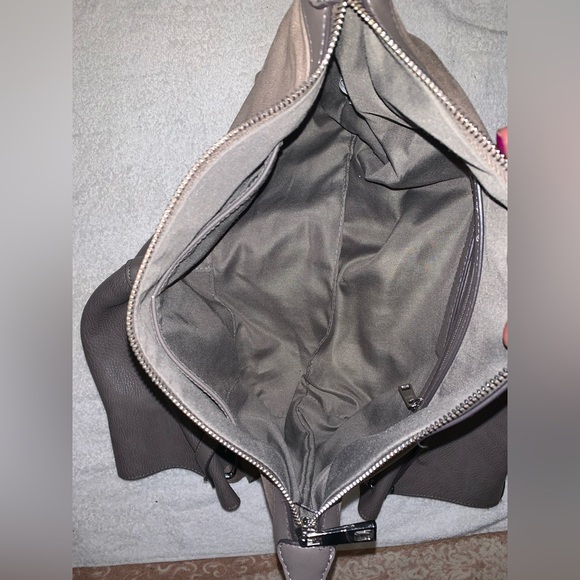 Handbag - Picture 8 of 8